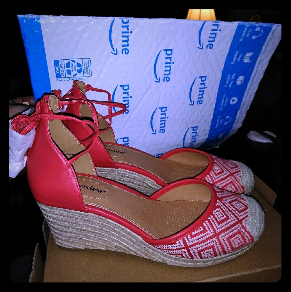 NIB Red Espadrille Wedges 9WW